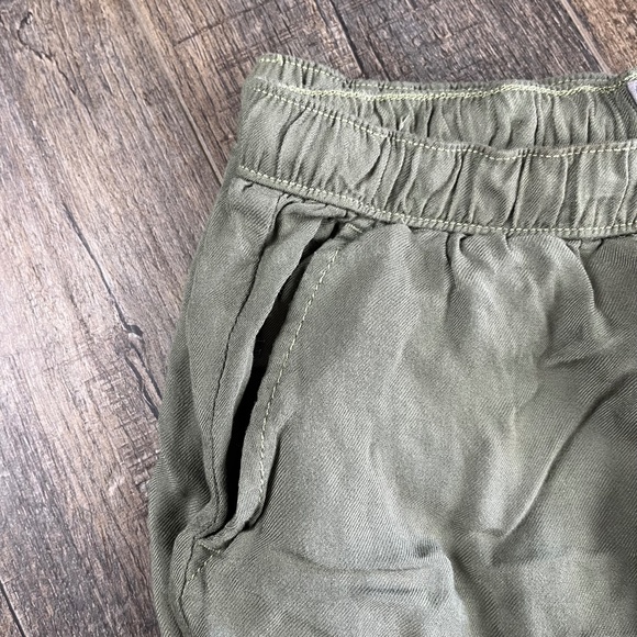Abercrombie & Fitch Green Drawstring Jogger Pants ((size small)) - Picture 5 of 7